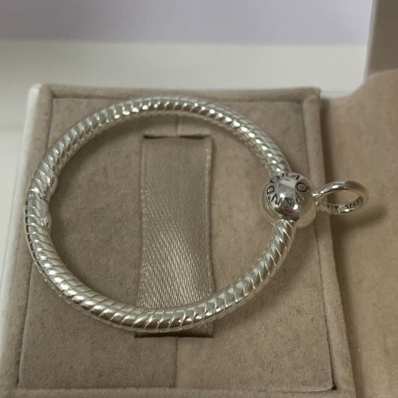 Pandora Moments medium O Pendant - Picture 4 of 4